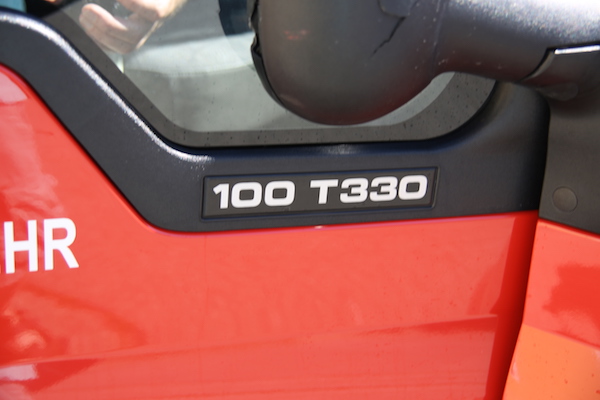 FF Goesting Ford Transit 100 T330  13.JPG
